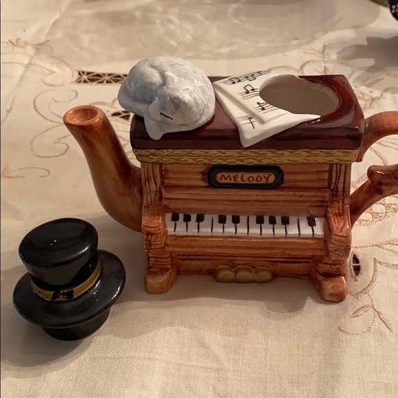 teapot - Picture 2 of 4